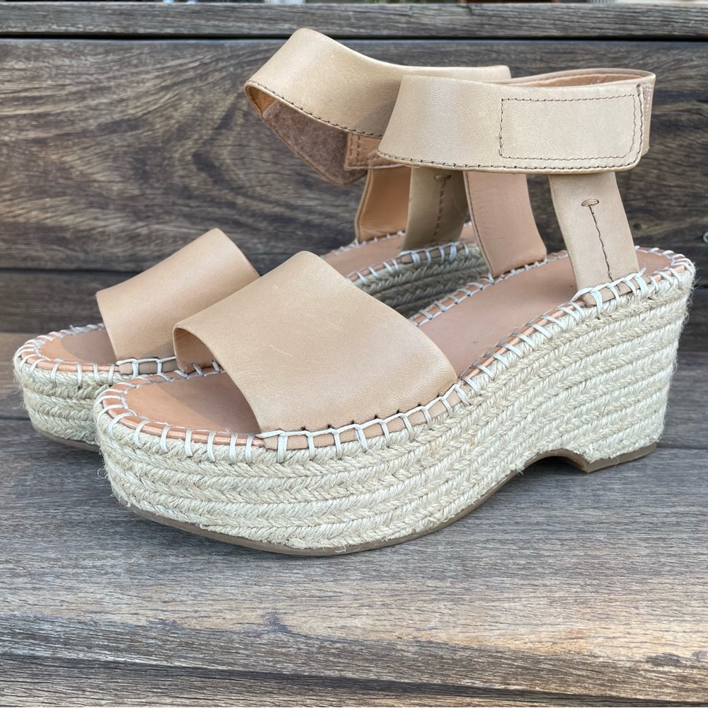 BRAND NEW Frye Neutral Platforms